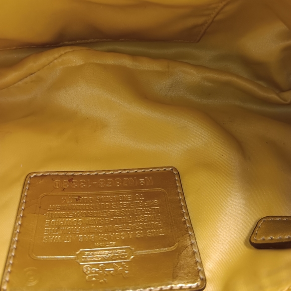 Coach purse - Picture 4 of 4